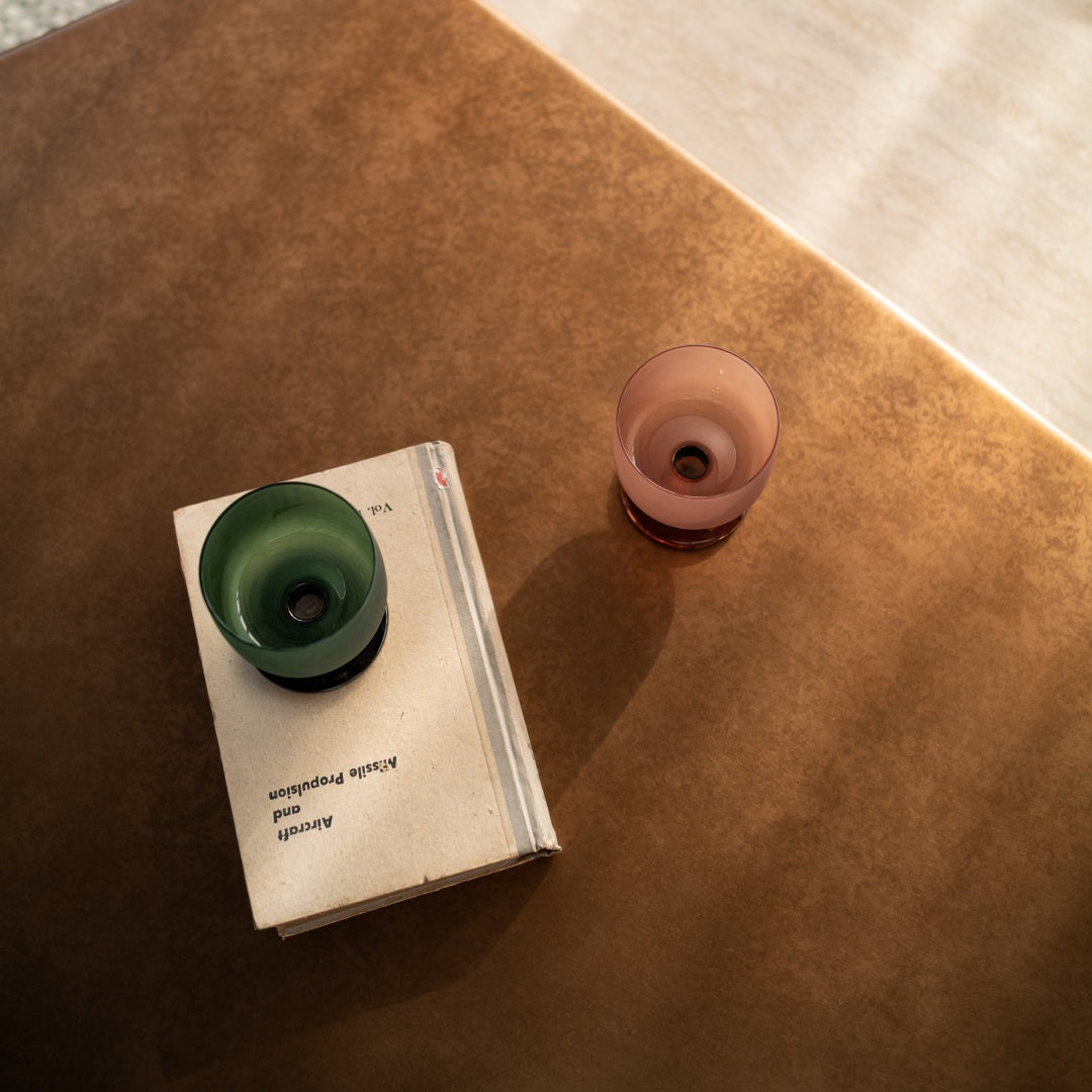How Do Surface Finishes Change the Look and Feel of Glass?