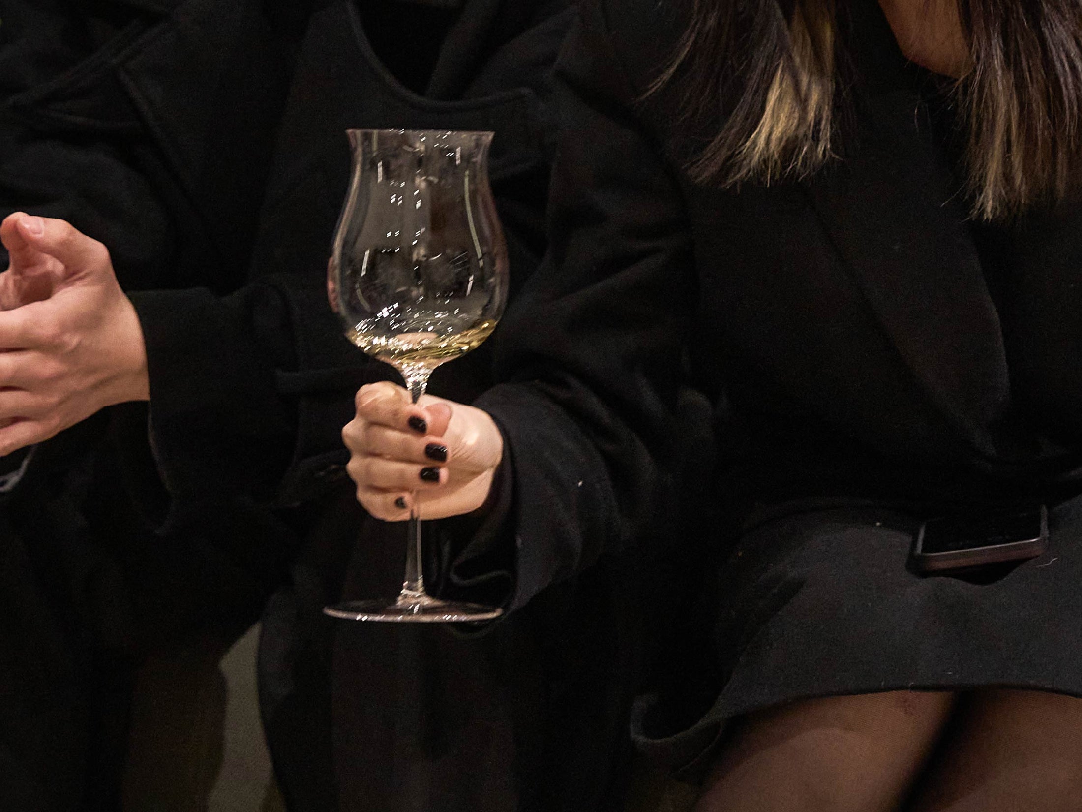 Aroma wine glass styled for a quiet tasting ritual with a balanced and elegant crystal form