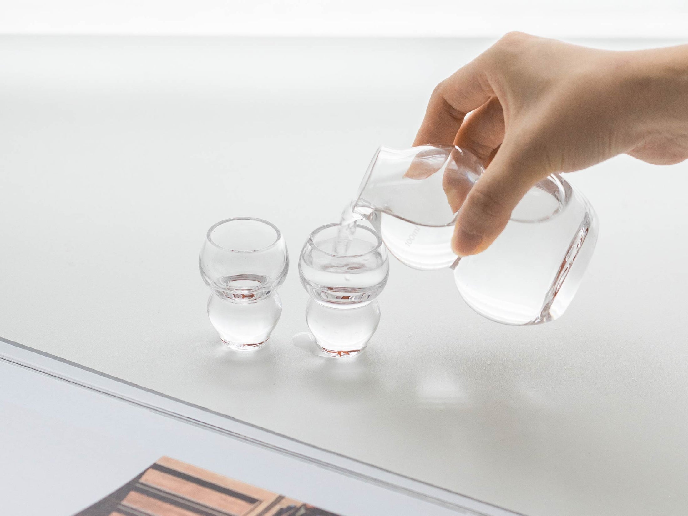 Auspicious gourd baijiu set styled for a quiet pouring ritual and refined cultural gifting