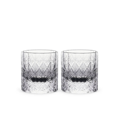 Dazzle Crystal whiskey glass in soft light with deep-cut facets and brilliant reflective detail