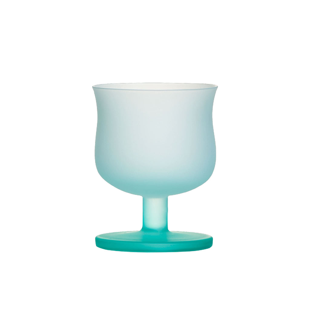 Close-up of Dolce Classic 16 colors showing matte glass texture, smooth rim, and layered gradient color detail