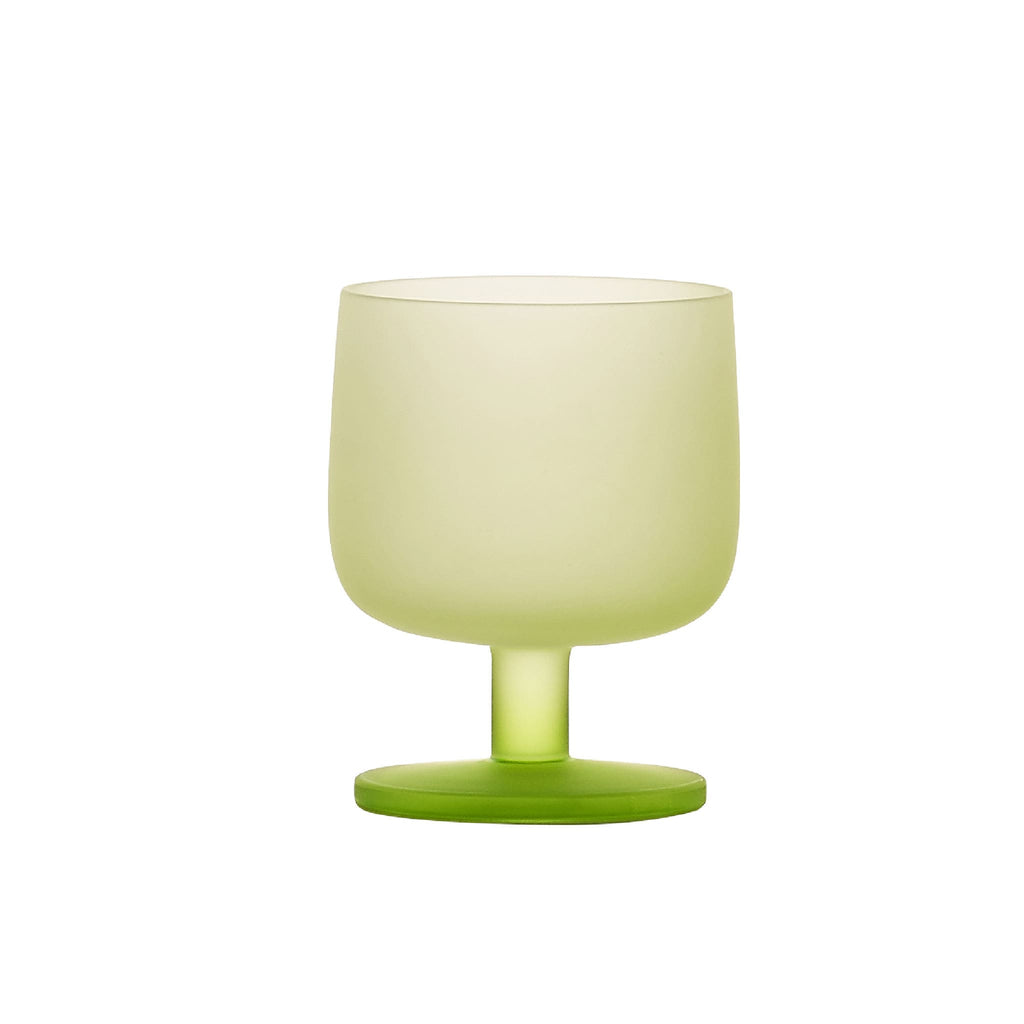 Close-up of Dolce Classic 16 colors showing matte glass texture, smooth rim, and layered gradient color detail