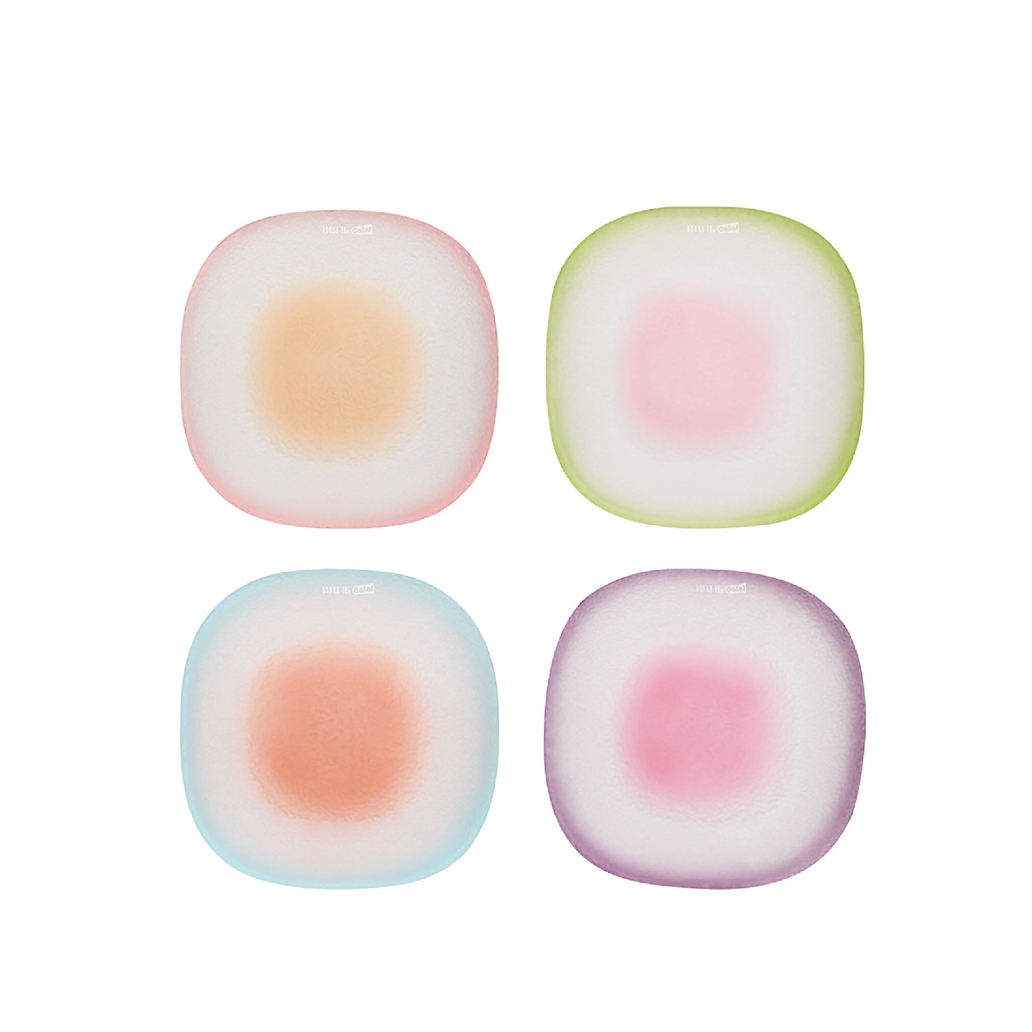 Nubi Dessert plate in soft light with a cloud-inspired silhouette and gentle diffused color